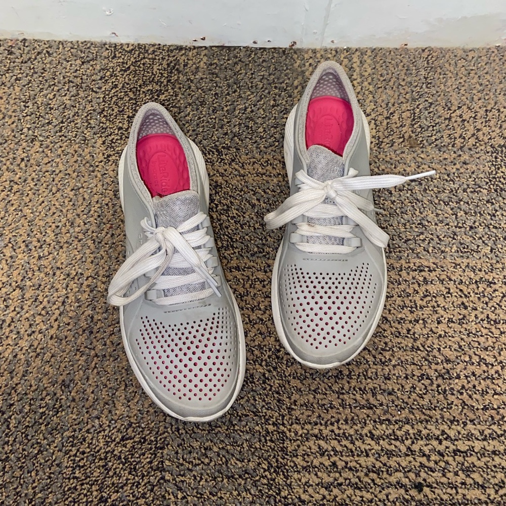 Crocs Sneakers